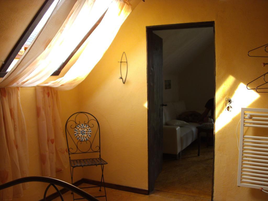 Haus Klara Hotel Mannebach Szoba fotó